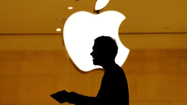 
                    iPhone faz 20 anos em 2027. Apple pode apostar em design 