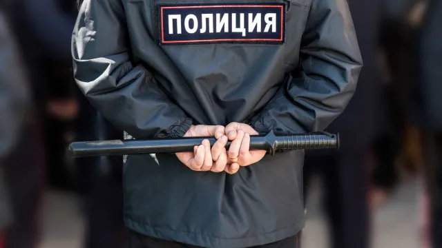 Alemã presa pelas autoridades russas com bomba numa mochila