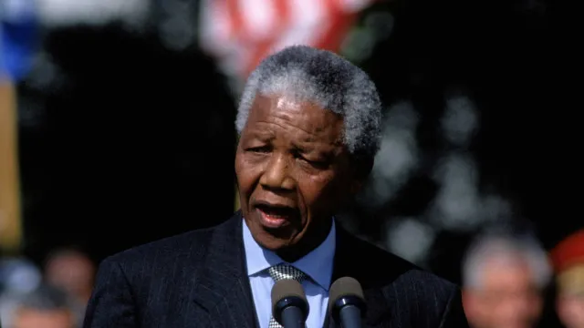 
                    Fundação Nelson Mandela elogia vencedora do Prémio Nobel da Paz
                