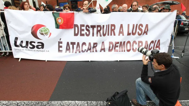 
                    Lusa garante que queria Luísa Meireles oito anos na direção
                