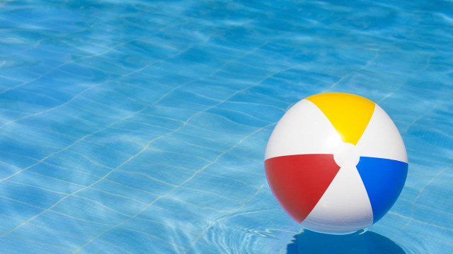 Menina de 11 anos morre após ser jogada em piscina para 'brincadeira' em AL