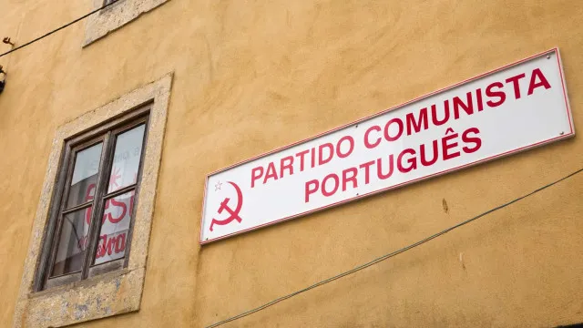 
                    PCP pede reativação da Linha Ferroviária do Corgo transformada em ecovia
                