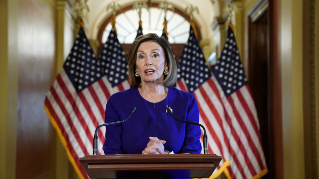Homem a cumprir pena por atacar marido de Pelosi condenado a perpétua