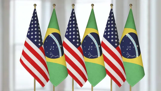 
                    EUA propõem nova tarifa de 25% sobre produtos do Brasil
                
