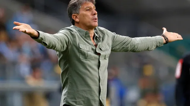 
                    Já é conhecido o sucessor de Luís Castro como treinador do Grêmio
                