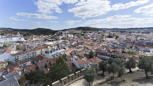 
                    Torres Vedras com problemas resultantes do crescimento populacional
                