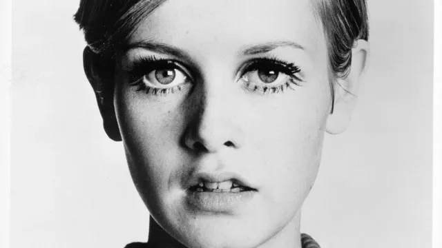 Twiggy é capa da edição 'The Icons Issue' da Vogue Portugal