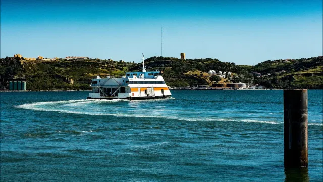 
                    Almada com ligação fluvial para Oeiras a partir de quinta-feira
                