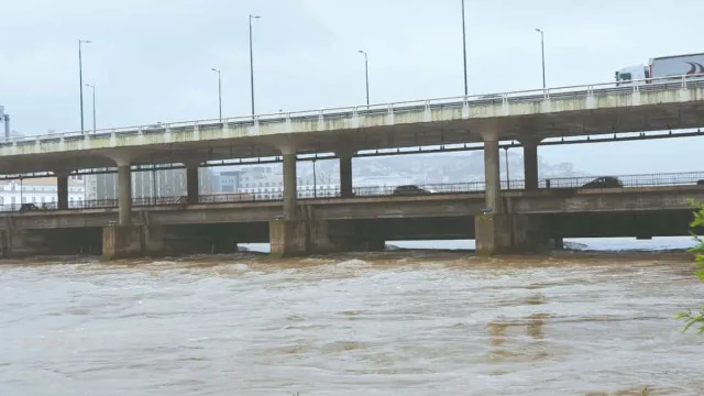 
                    Mau tempo: Grupo de trabalho sugere dragagem regular do rio Mondego
                