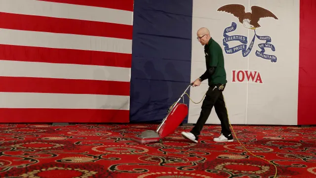 
                    Arrancam na Florida eleições primárias para governador e para o Congresso
                