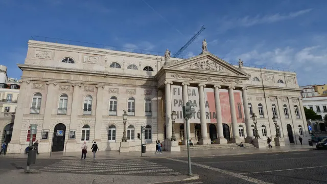 
                    Publicados preços dos bilhetes do D. Maria a duas semanas da reabertura
                