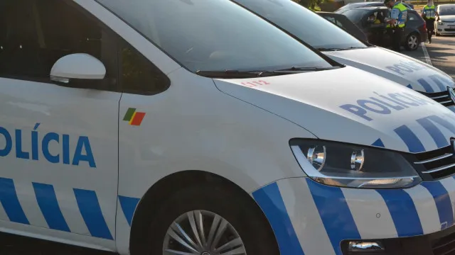 
                    Marido ameaça de morte esposa com filha ao colo (e liga gás) em Lisboa
                