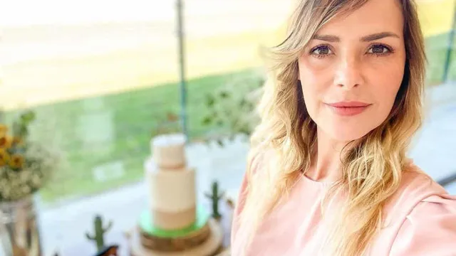 
                    Dália Madruga sofre acidente em casa: 