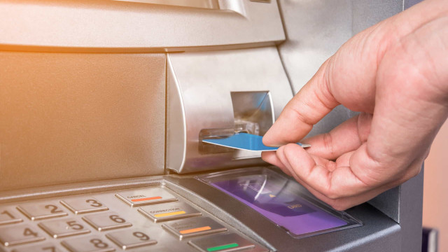 Farto de comissões? Cuidado com os custos de mudar conta para outro banco