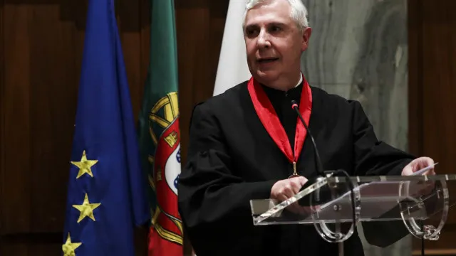 
                    Nacionalidade? TC impediu 