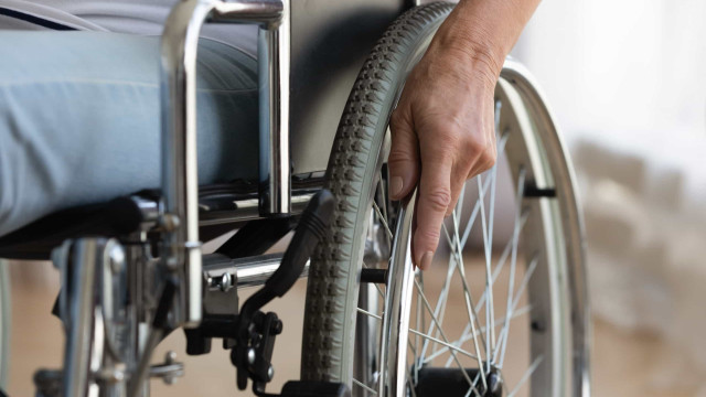 Estado corta apoios por deficiência e por dependência. Já há queixas