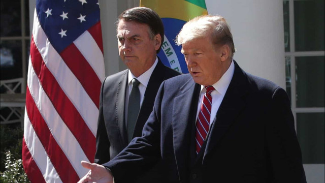 Trump ignora Bolsonaro ao comentar tarifas ao Brasil: 'Não é meu amigo'