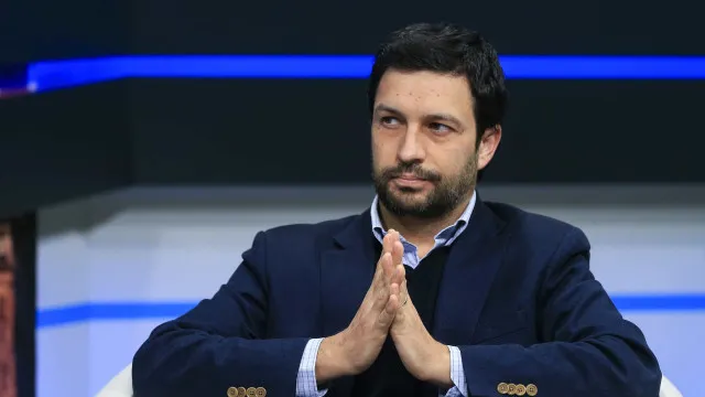"Solução não pode ser o Governo mandar a polícia bater nos manifestantes"