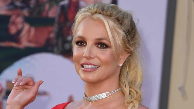
                    Multa e consultas de psiquiatria. Tudo sobre a sentença de Britney Spears
                