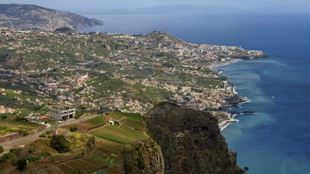 
                    Governo da Madeira apoiou mais de 3.100 residentes em Câmara de Lobos
                
