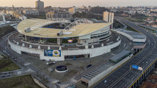 Dragão e Luz no pódio dos melhores estádios para finais de Champions