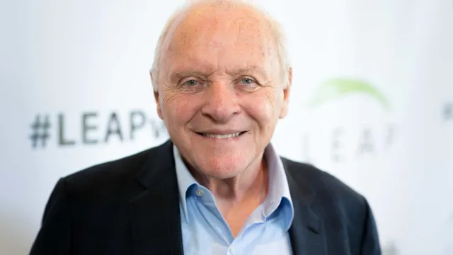 
                    Aos 88 anos, ator Anthony Hopkins lança álbum de originais
                