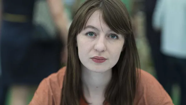 Faber retira Sally Rooney do mercado britânico por apoio a Palestine Action