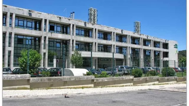 
                    Empreitada de recuperação do canal do Mondego termina na quinta-feira
                