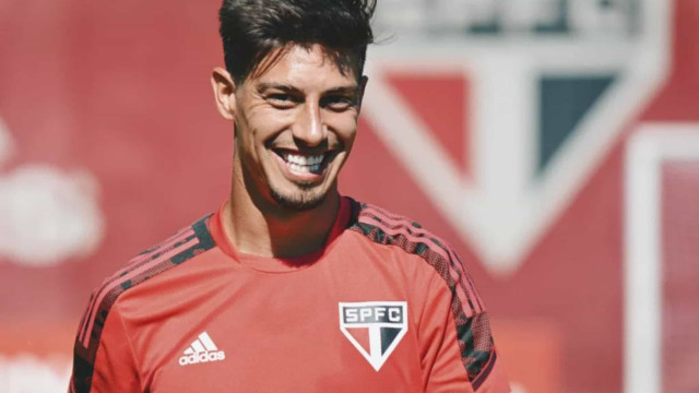 São Paulo se reúne com Rigoni, e atacante é 5ª saída para 2026