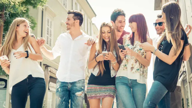 “Quanto mais tempo passas nas redes sociais, maior é perda de bem-estar"