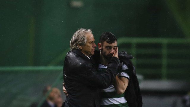 Jesus pensa em loucura e quer juntar Bruno Fernandes a Cristiano Ronaldo