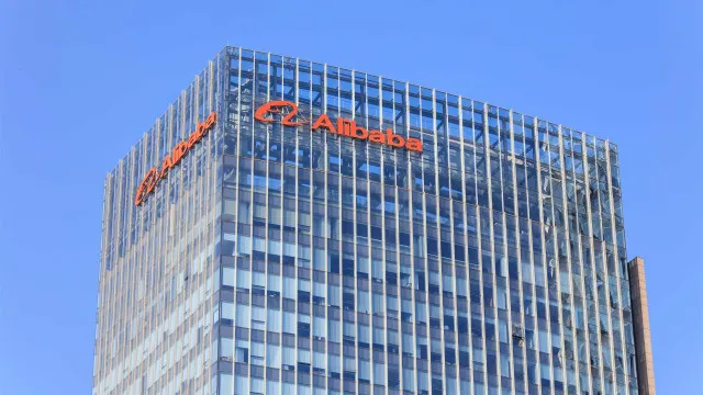 
                    Alibaba emite 8,7 mil milhões em novas ações para financiar IA
                