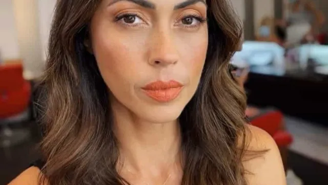 
                    Débora Monteiro em lágrimas com fim de 
