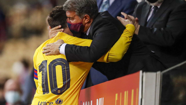 Presidente do Barcelona fala sobre relação com Messi e faz promessa
