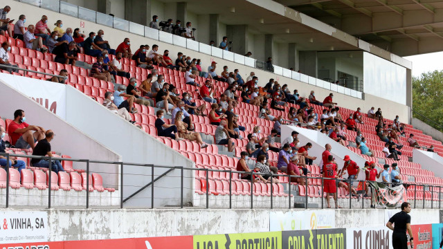 De 'casa às costas'. Lusitânia de Lourosa recebe Felgueiras… em Penafiel
