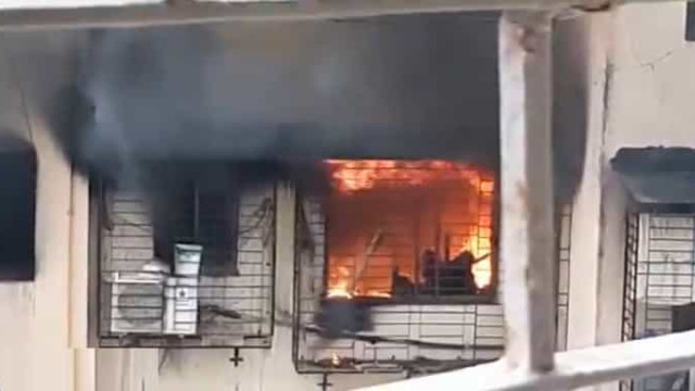 Pelo menos dois mortos e 17 feridos em incêndio em Mumbai