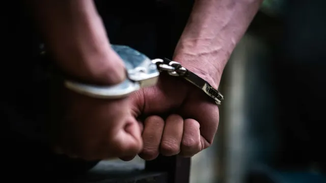 PJ detÃ©m dupla em Vendas Novas: Foram disparados 15 tiros contra casa