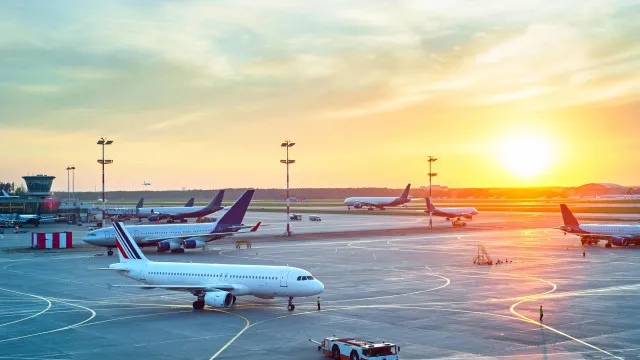 
                    Aeroporto Luís de Camões ficará a 20 minutos de Lisboa por ferrovia
                