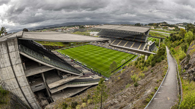Jogo Braga-Benfica implica cortes de trânsito na Rua S. Martinho