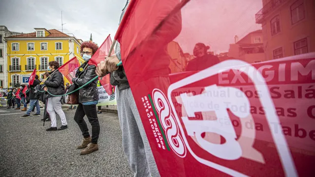 
                    Frente Comum anuncia greve da administração pública para 20 de novembro
                