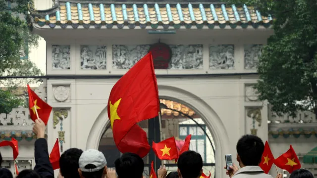 Pequim e Hanói acordam cooperação em cadeias de abastecimento