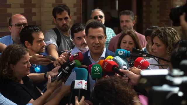 
                    Extrema-direita entra em quarto governo regional em Espanha, na Andaluzia
                