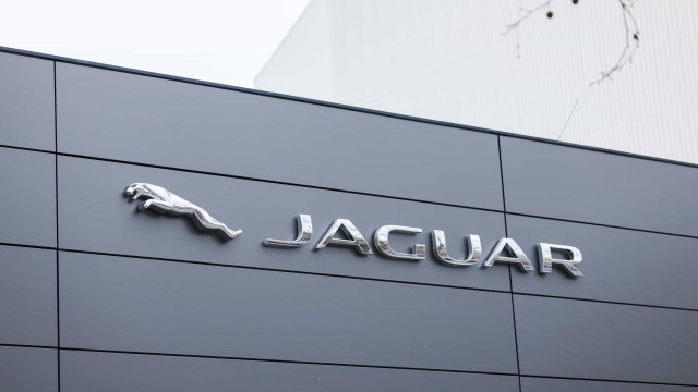 Jaguar prepara lançamento de... três SUV elétricos para 2025