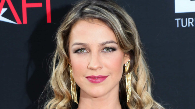 Luana Piovani revoltada após espetáculo cancelado por falta de público