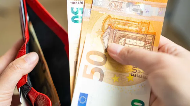 
                    Nova prestação prevê até 15h de trabalho social e há sanções: Saiba tudo
                