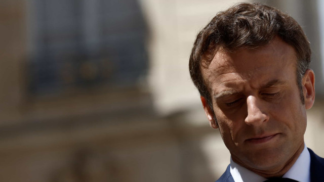 Macron anuncia dissolução de Assembleia Nacional. 