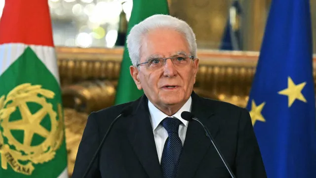Mattarella condena violência nos distúrbios e está solidário com policias