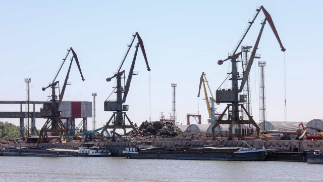 Rússia diz ter destruído "infraestrutura militar" no porto de Odessa