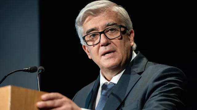 
                    Cunhas de Lacerda terão ido além das gémeas: De celebridades a políticos
                