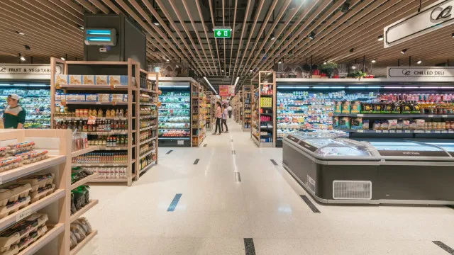 
                    Portugueses distribuem mais as compras: Quem ganha na guerra dos supers?
                